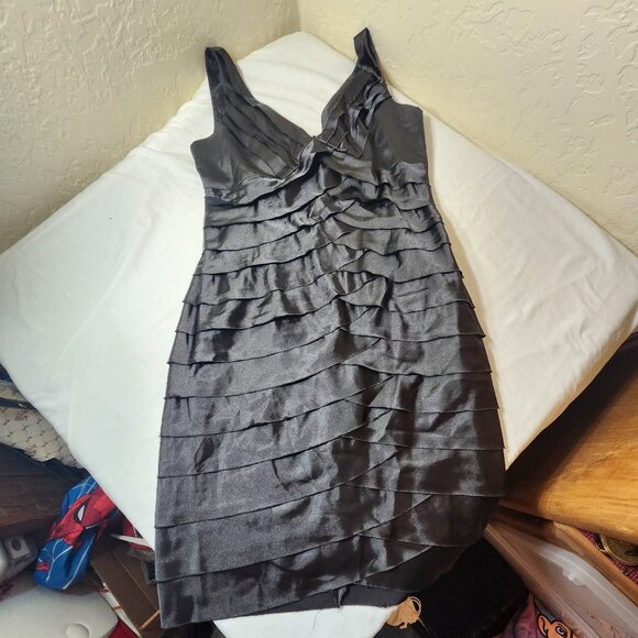 Jones Wear Cocktail Dress - Picture 1 of 3